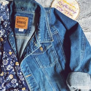 VTG. stonewashed oversized denim jacket